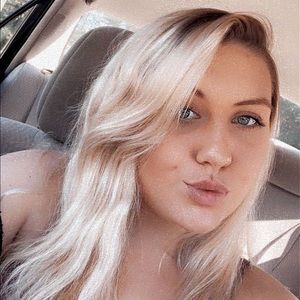 Meet your Posher, Allie